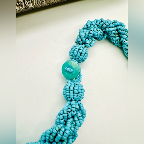Vintage Blue Seed Bead Twisted Necklace - Picture 4 of 7
